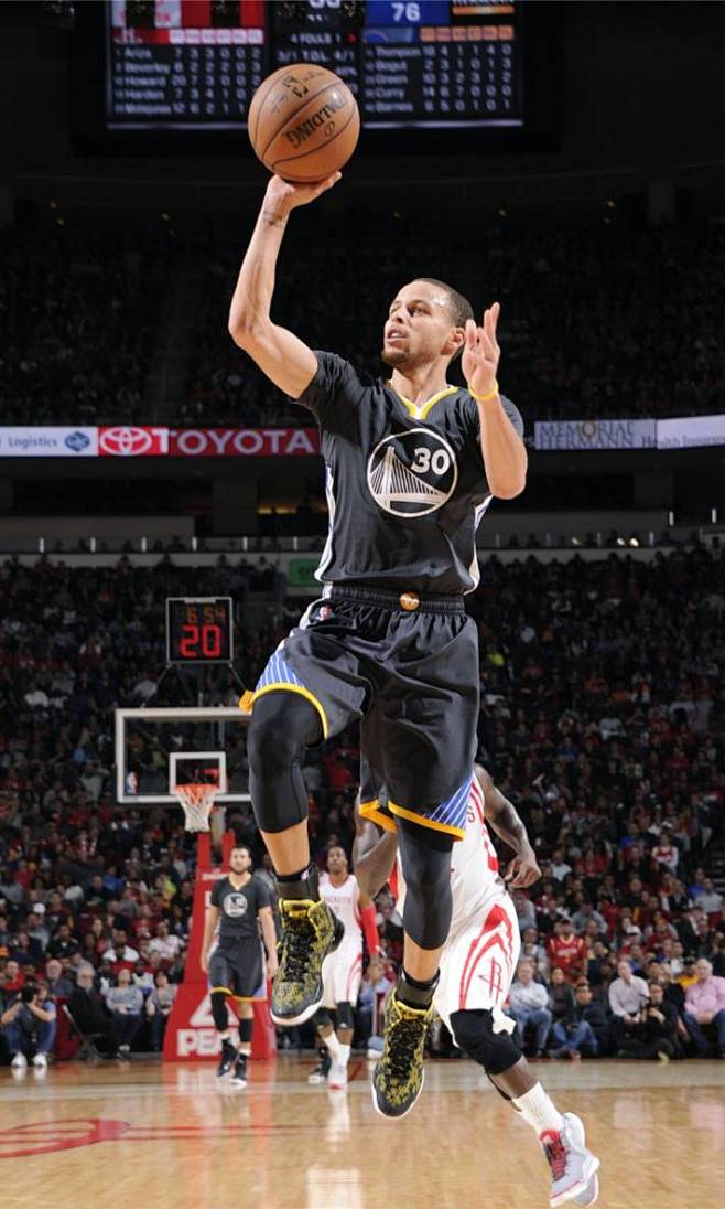 的一举一动 的一举一动