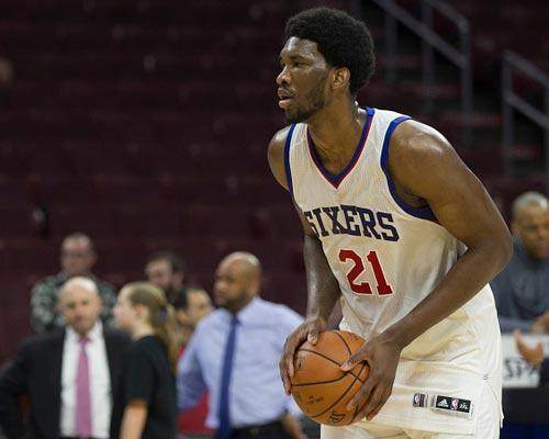 NBA最新排名：勇士超独行侠升西部第8 灰熊三杀太阳重回西部第2.