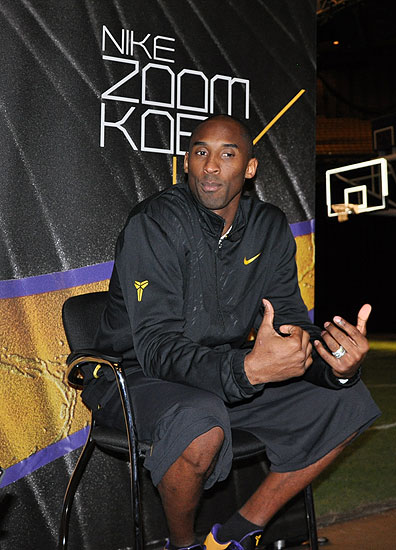 合完成击地 合完成击地